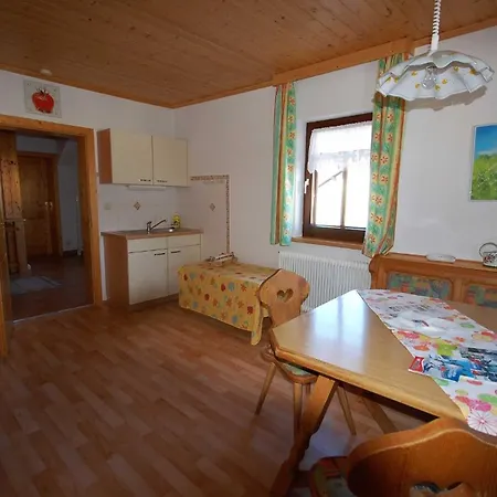 Tschernitz Apartment *