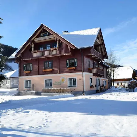 Tschernitz Apartment *