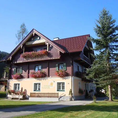 Tschernitz Apartment