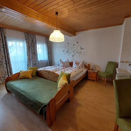 Tschernitz Apartment